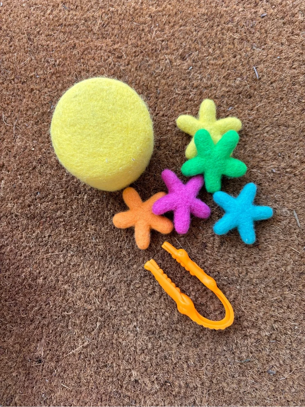 Lovevery Transfer Tweezers and Felt Stars